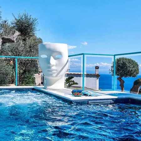 Islamorada Pool And Sea View *