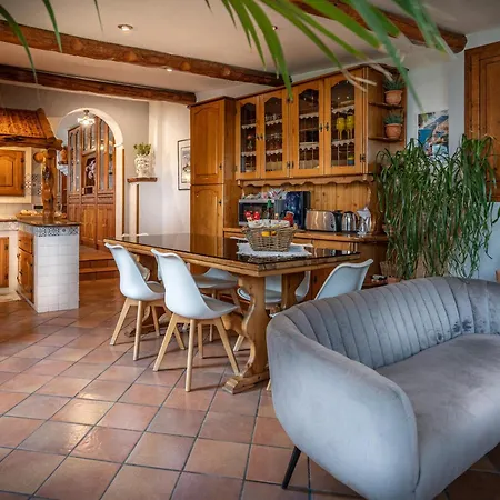 Villa Islamorada Pool And Sea View Massa Lubrense